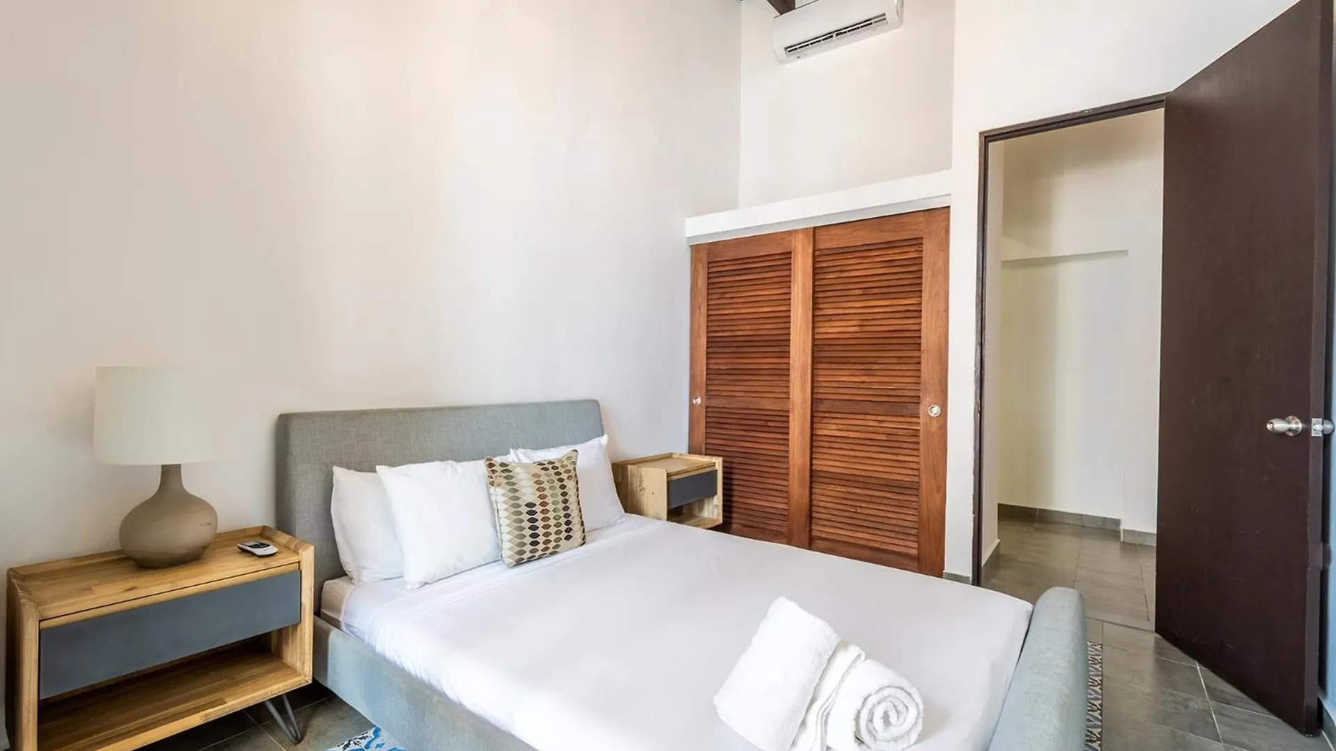 Casa Las Ruinas By Stay With Bear San Juan Apartment